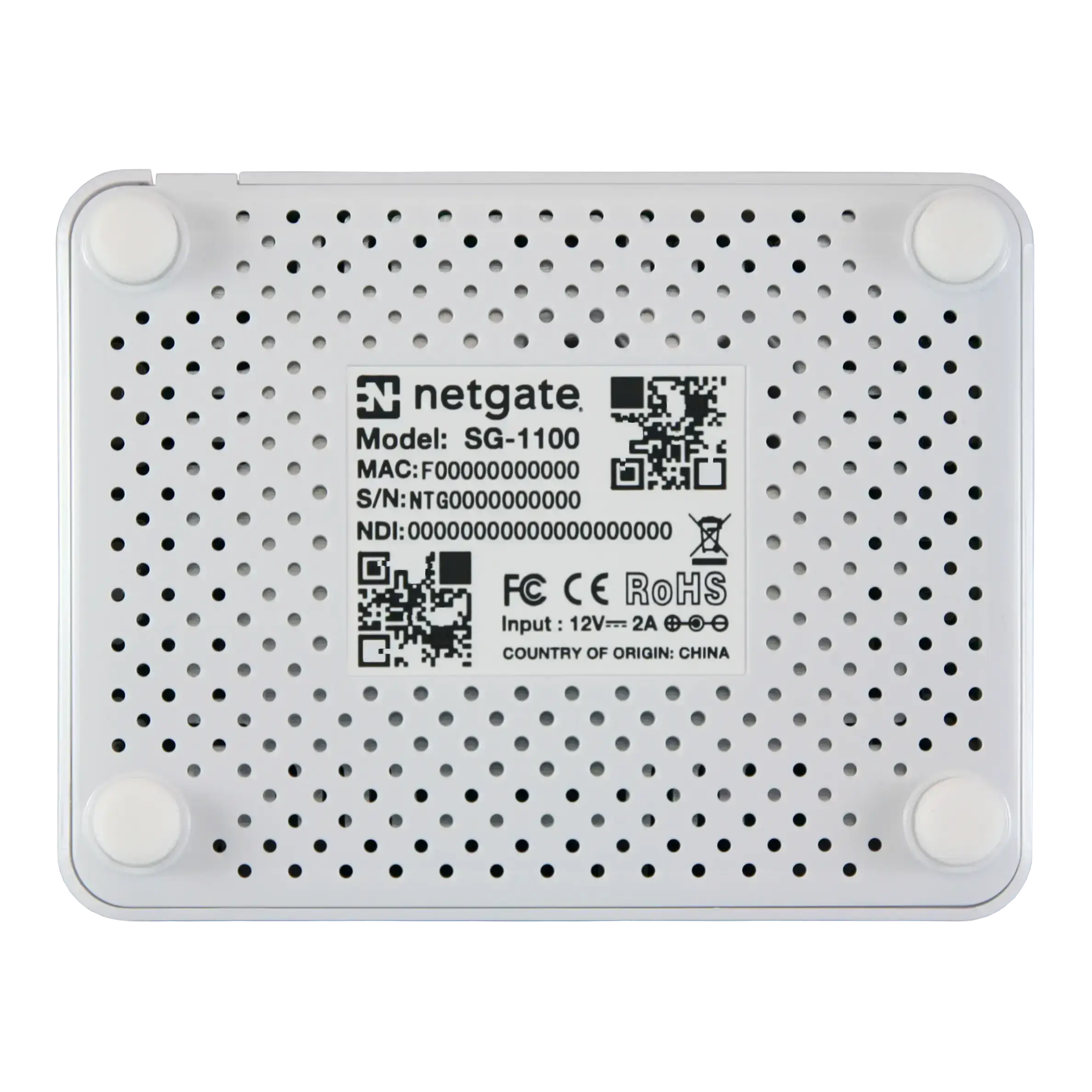 Rückseite des Netgate 1100 Routers mit Seriennummer, Modellinformation und Anschlussdetails.